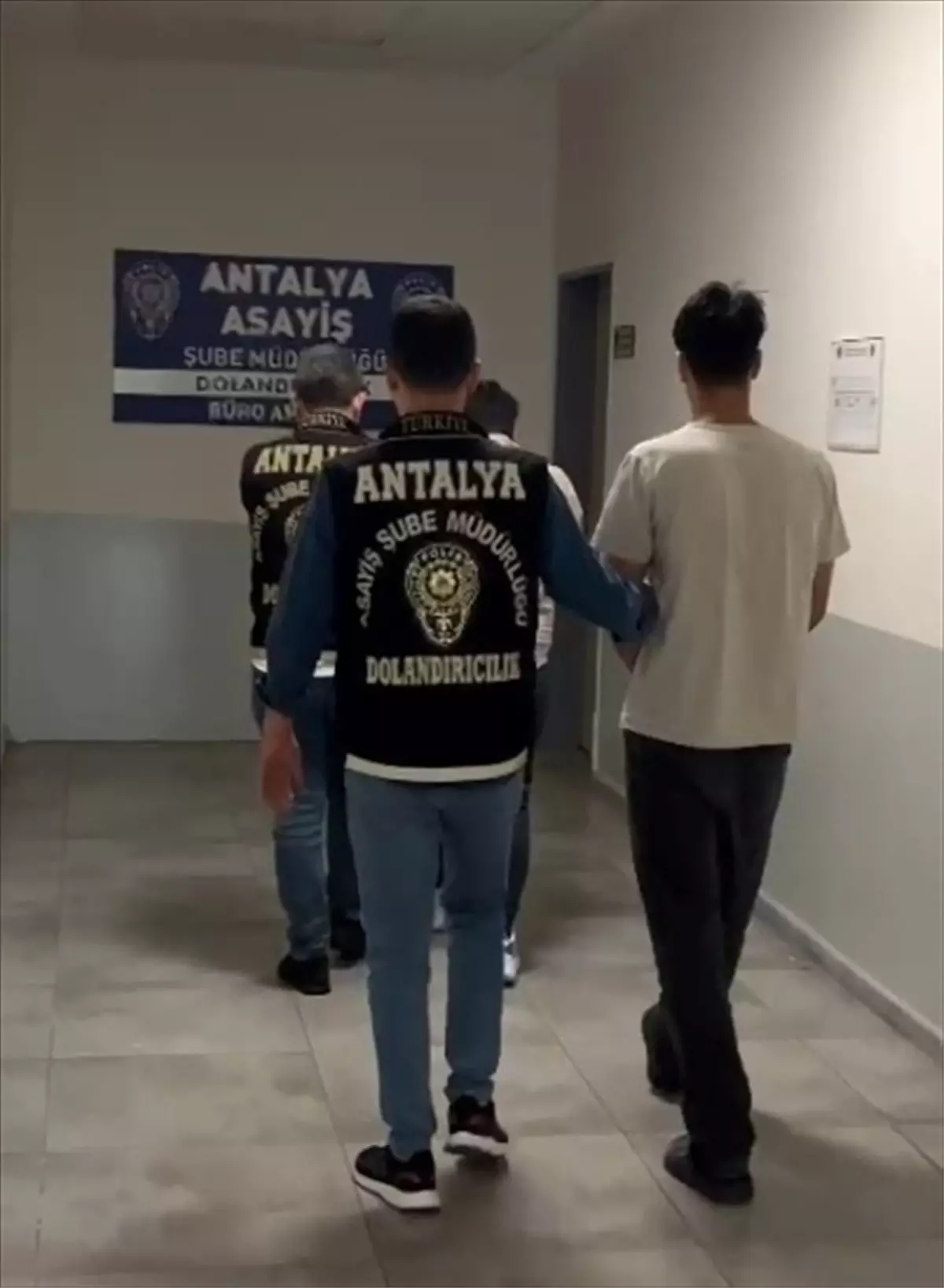 antalyada-dolandiricilik-operasyonu-2-kuskulu-tutuklandi-gWSzp7CL.jpg