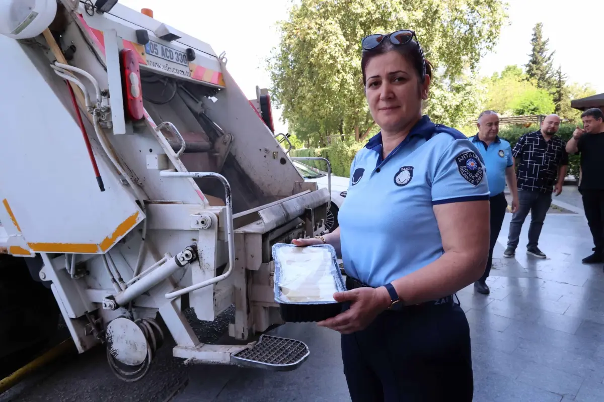 antalyada-uygunsuz-kosullarda-tasinan-700-kilogram-peynir-imha-edildi-NSQ87pS9.jpg