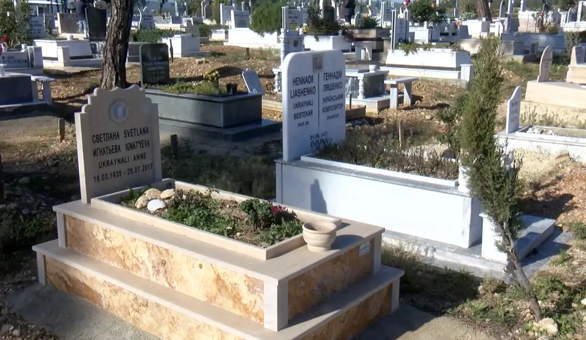 antalyada-yabanci-nufus-artiyor-mezarliklardaki-defin-sayisi-yukseliyor-wkCV7wrO.jpg