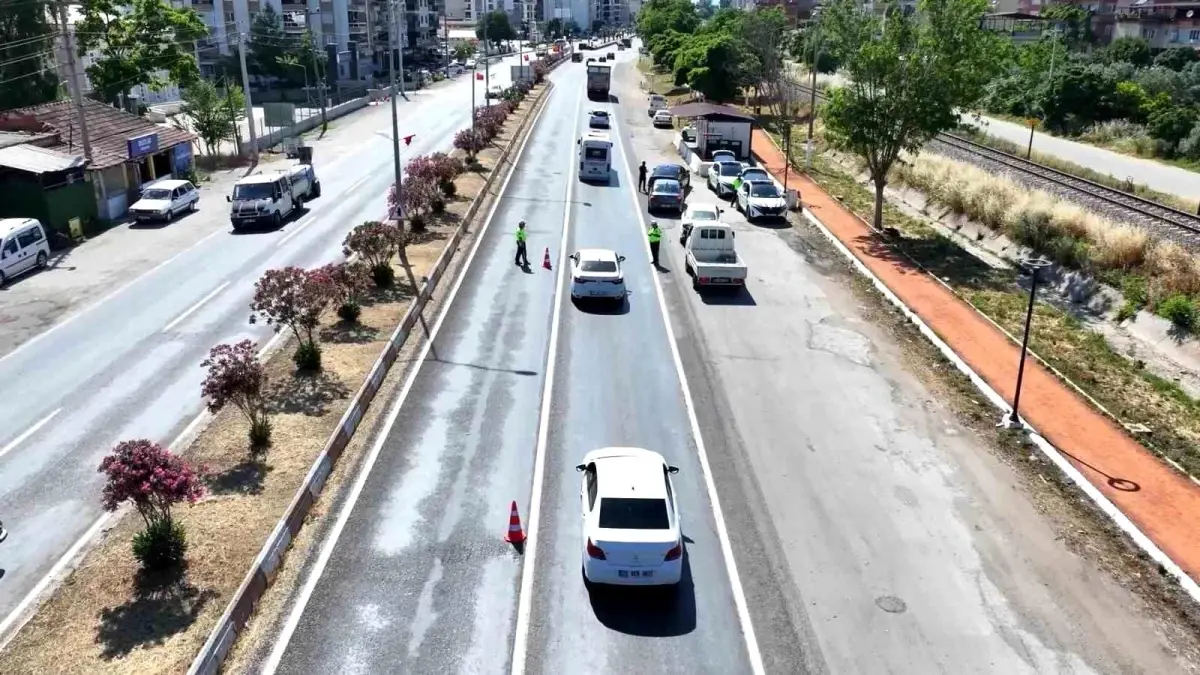 aydinda-kurban-bayrami-oncesi-trafik-kontrolleri-artirildi-QQ3JH6dM.jpg