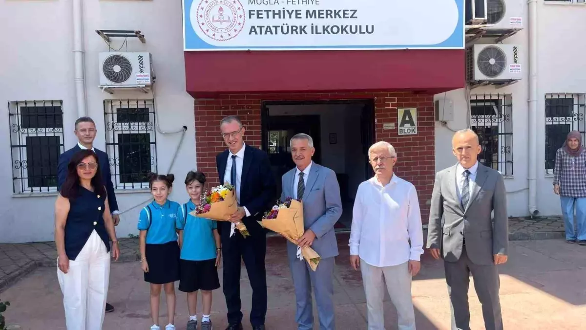 fethiyede-karne-heyecani-32-bin-ogrenci-yaz-tatiline-girdi-N6SqU2nG.jpg