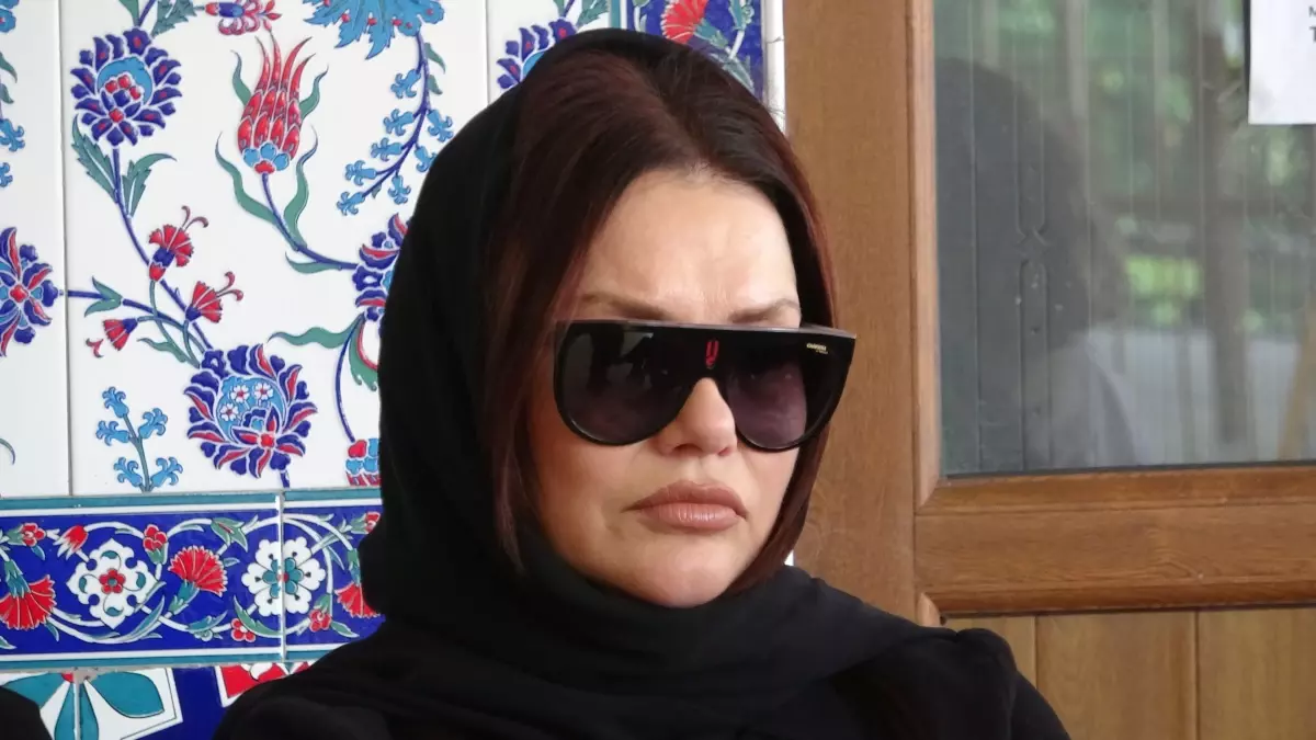 menajer-haluk-senturkun-annesi-yuksel-senturk-topraga-verildi-fEqTZlDa.jpg