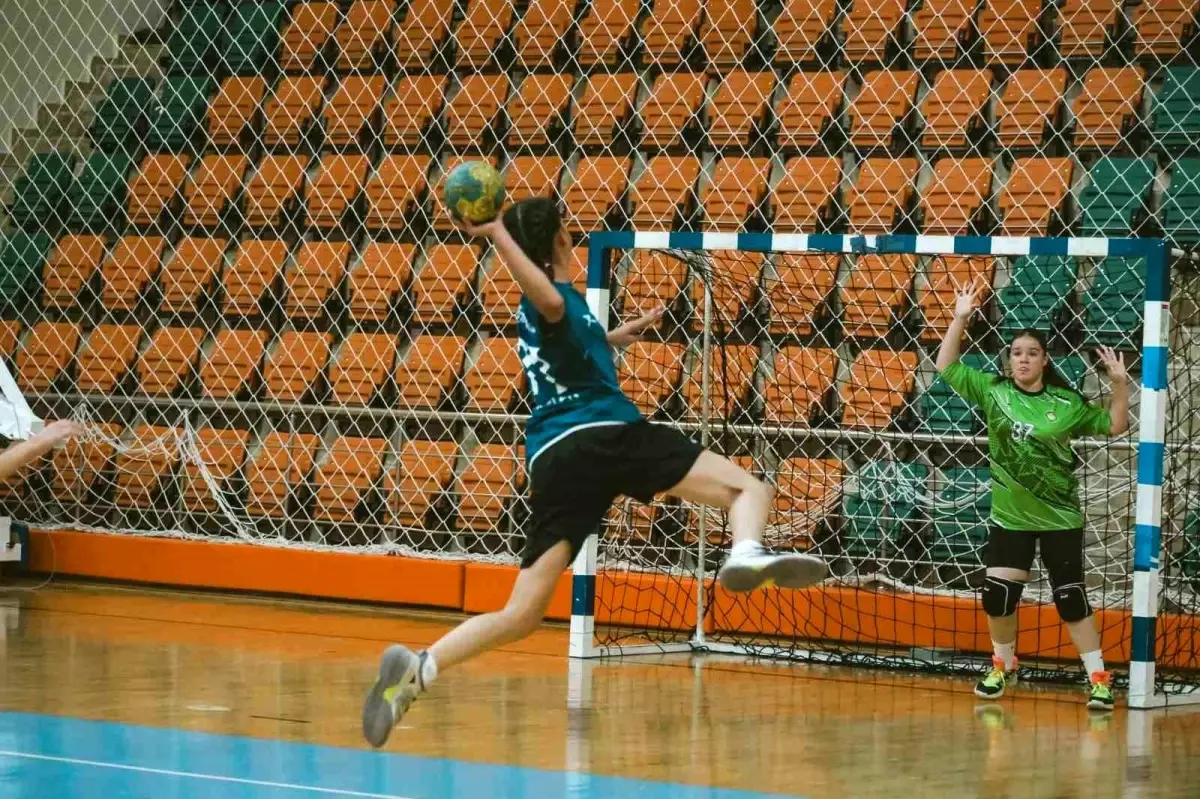 minikler-hentbol-turkiye-sampiyonasi-aydinda-basladi-vx1han1y.jpg