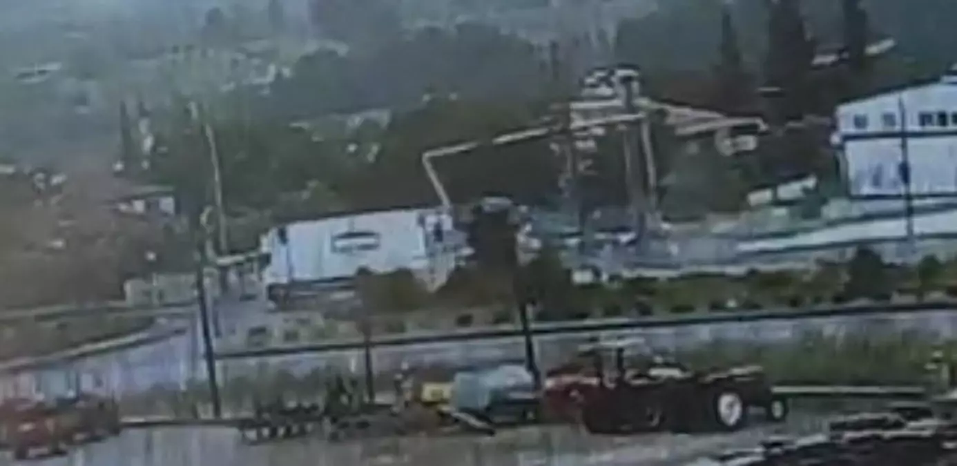 muglada-trafik-kazasi-sofor-hayatini-kaybetti-3-agir-yarali-Z94fUDVn.jpg