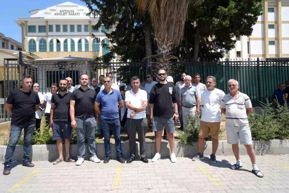 satin-aldiklari-araclarin-kiralik-oldugunu-ogrenince-hayatlarinin-sokunu-yasadilar-aC3B38Y1.jpg