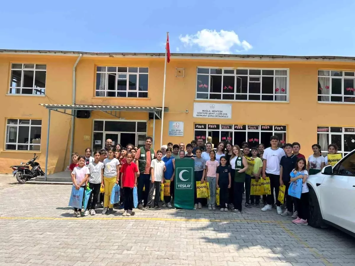 universite-ogrencilerinden-goktepe-koyundeki-cocuklara-manali-dayanak-bJd59w9I.jpg