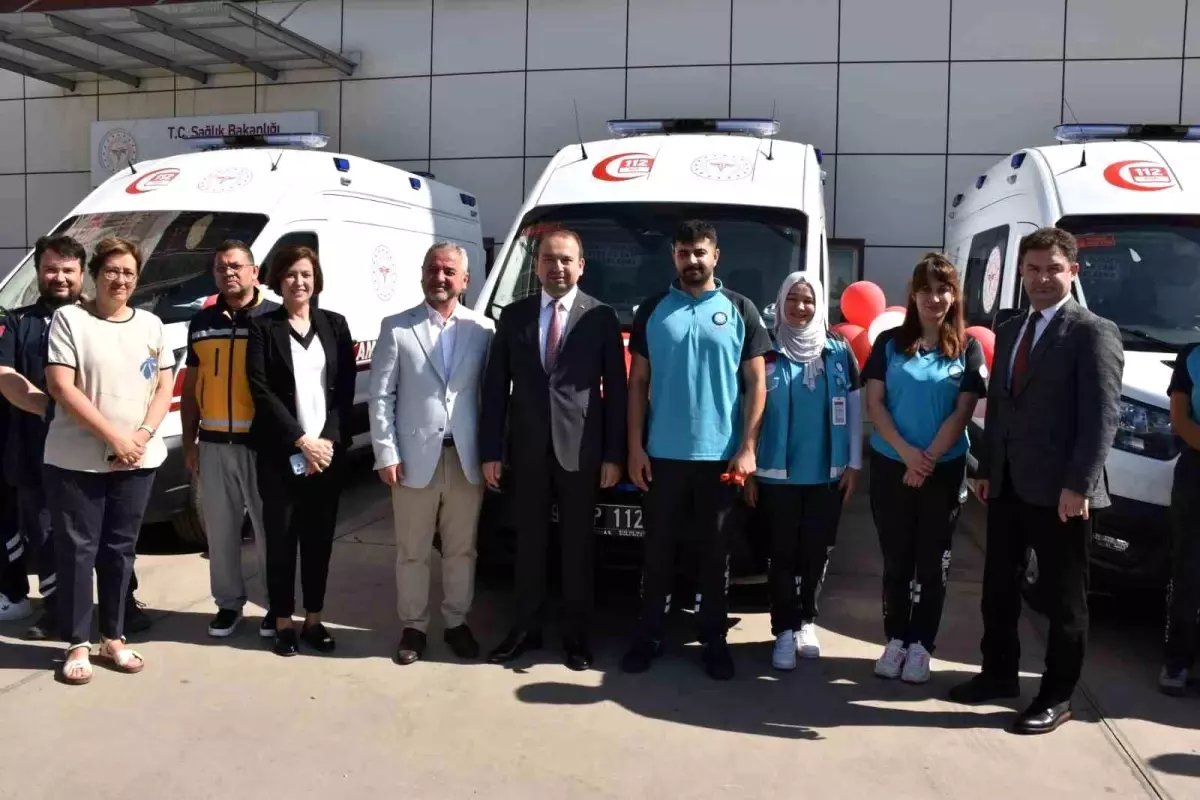 aydinda-3-yeni-ambulans-sihhat-filosuna-katildi-COKr5UPG.jpg