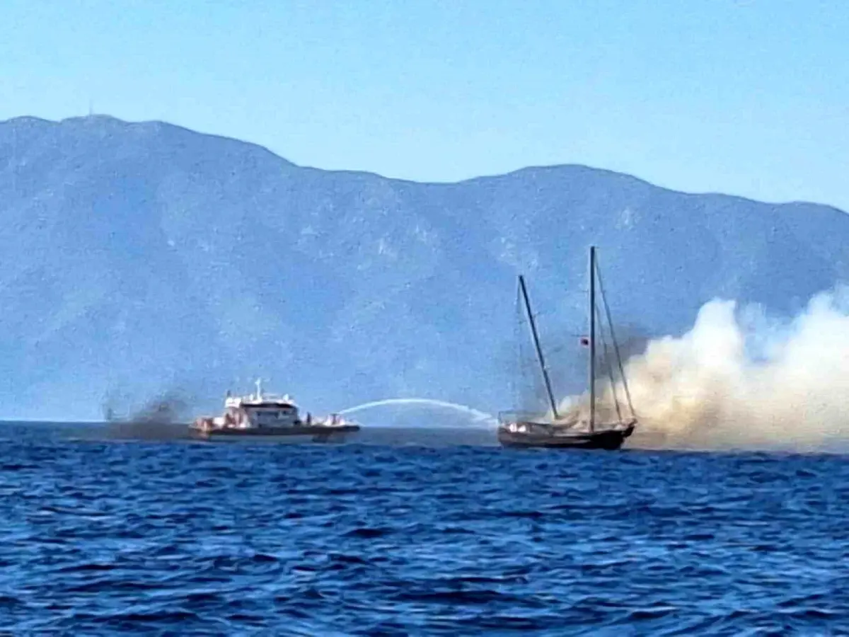 bodrumda-polonyali-turistlerin-bulundugu-tekne-yanginla-batti-7hlJFhl7.jpg