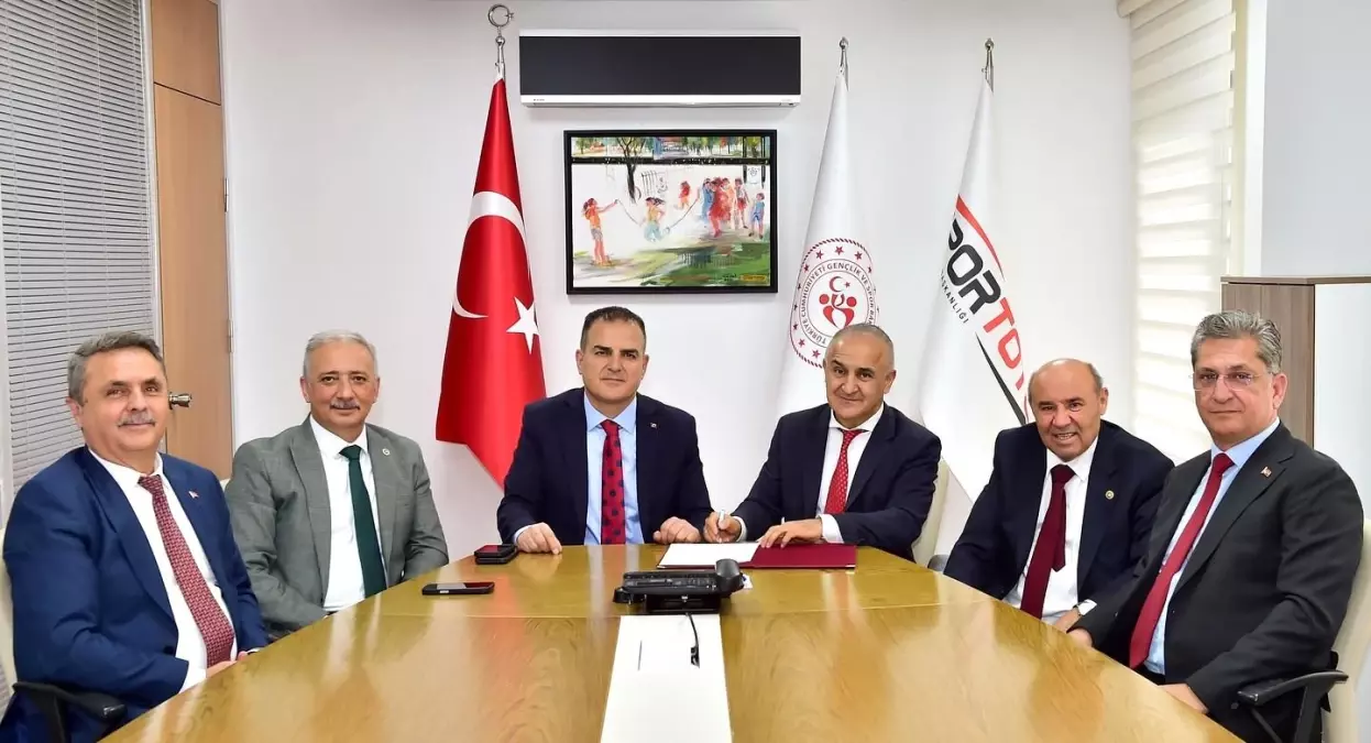 muglada-spor-altyapisi-icin-yeni-yatirimlar-basladi-CKLVH8HX.jpg
