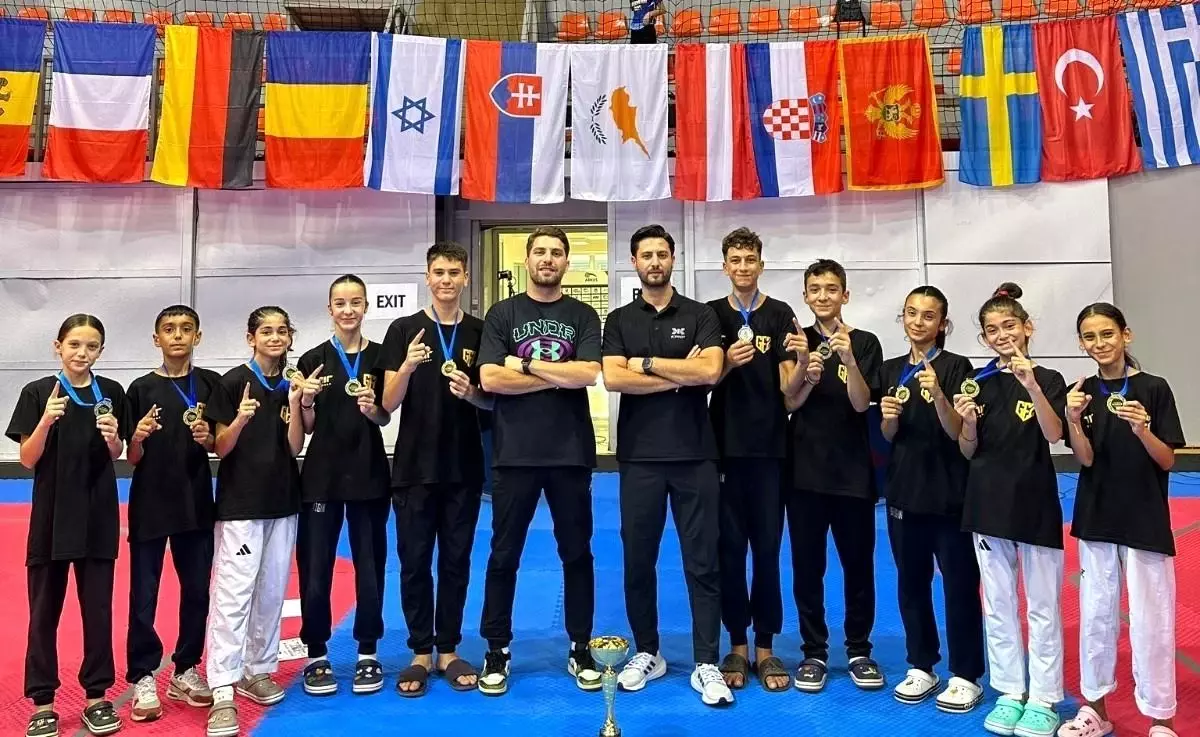 aydinli-atletler-sirbistanda-taekwondo-turnuvasinda-6-altin-ve-4-gumus-madalya-kazandi-JCJcJGBJ.jpg