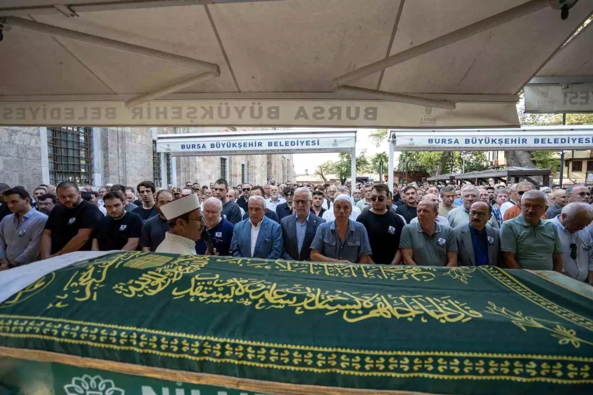 bursa-ticaret-borsasi-meclis-baskani-mehmet-aydin-topraga-verildi-2i4Cs4iB.jpg