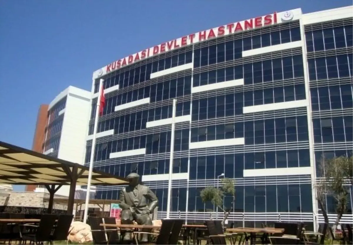 kusadasinda-hekimin-bebegi-parayla-evlat-edinmesi-olayi-PAf8itC2.jpg
