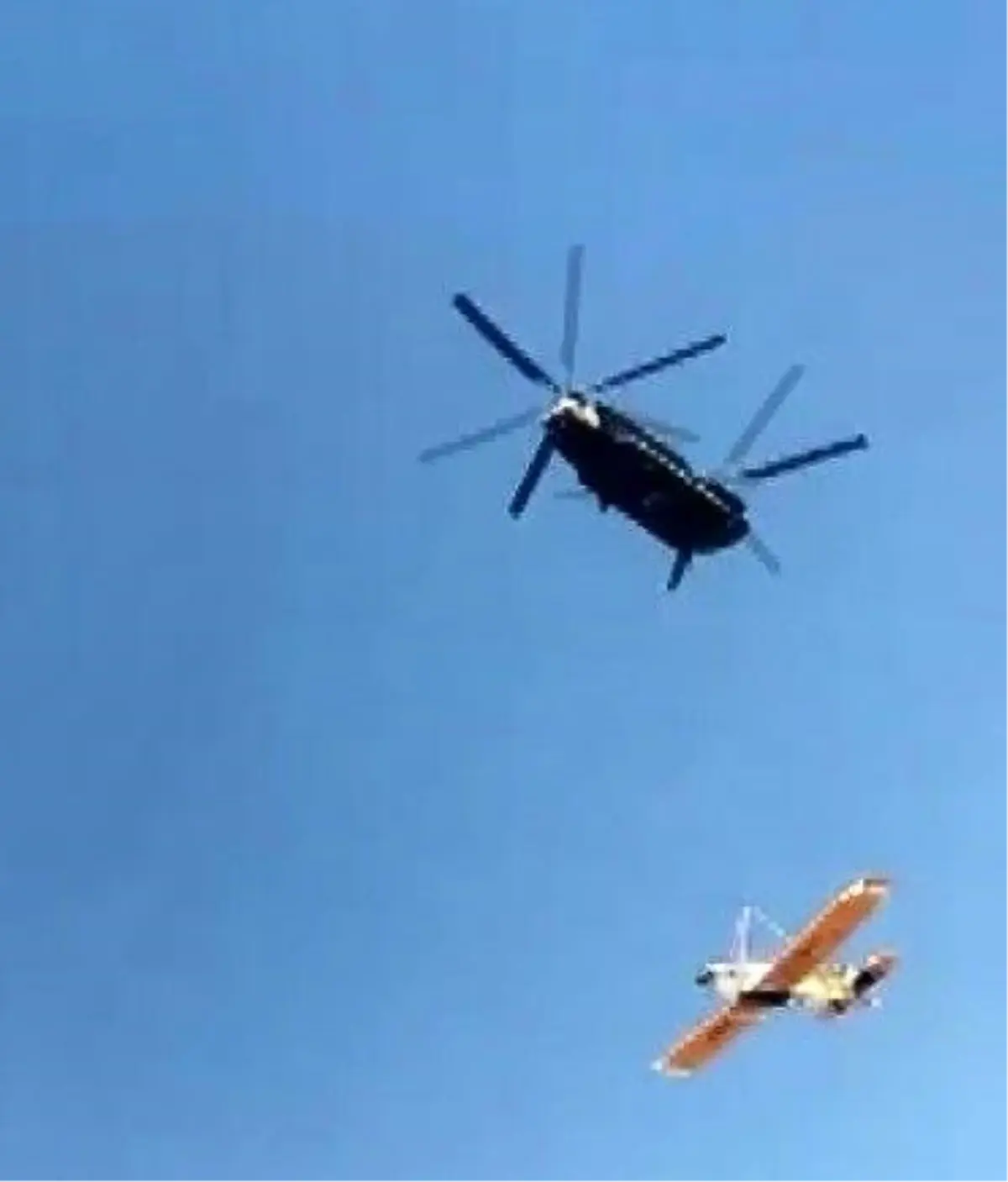 yangin-sondurme-ucagi-acil-inis-yapti-pilot-kurtarildi-S98EJTta.jpg